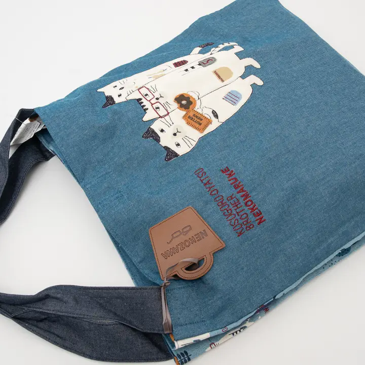 Bolso Tote Grande Bordado Tres Gatos Kusuguru Japón - Azul - Imagen 5