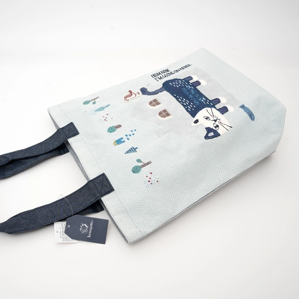 Bolso Tote Bordado Gato "Kusuguru Japón" – Azul Claro - Imagen 6