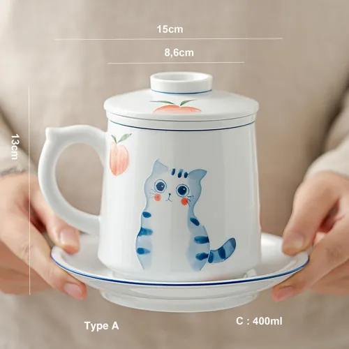 Taza de té con filtro de porcelana blanca "Cat and Peach" - Imagen 7