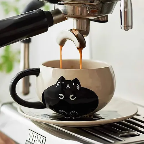 Taza de café de cerámica con platillo. "Gato Negro" - Imagen 2